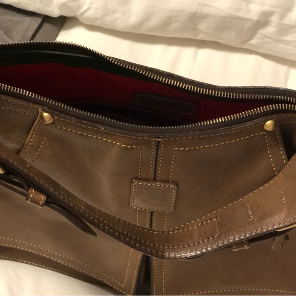 Used - Picture 3 of 10